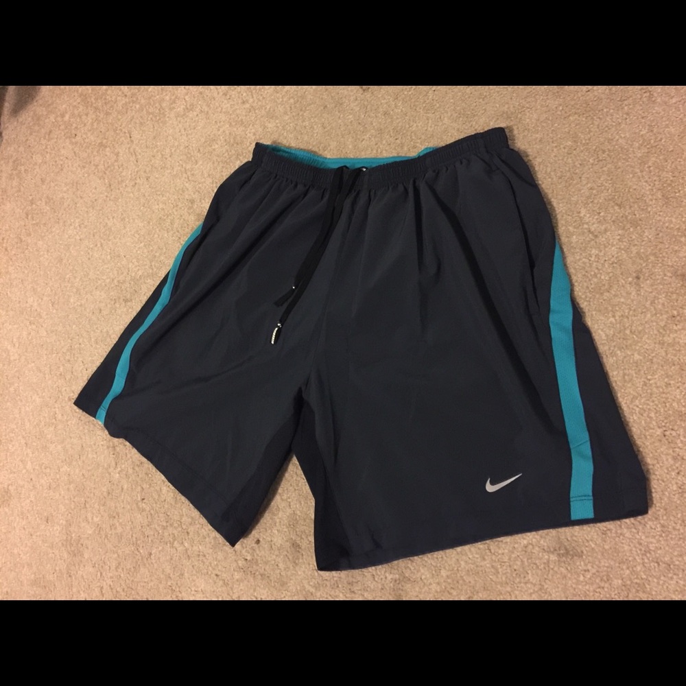 NIKE shorts! Size LARGE